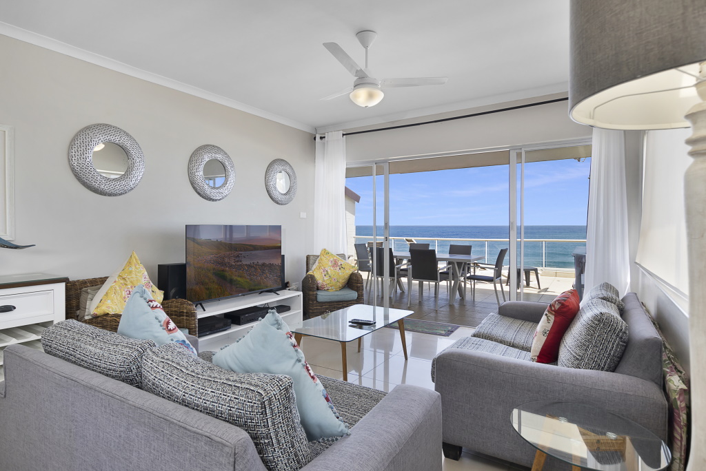Relaxed holiday-home lounge ready for a spur-of-the-moment weekend